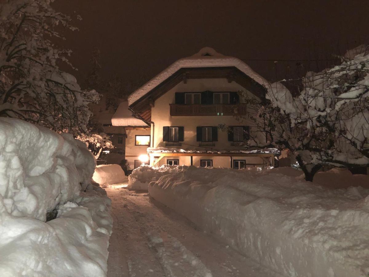 Gaestehaus Rader Weissbriach Exteriör bild